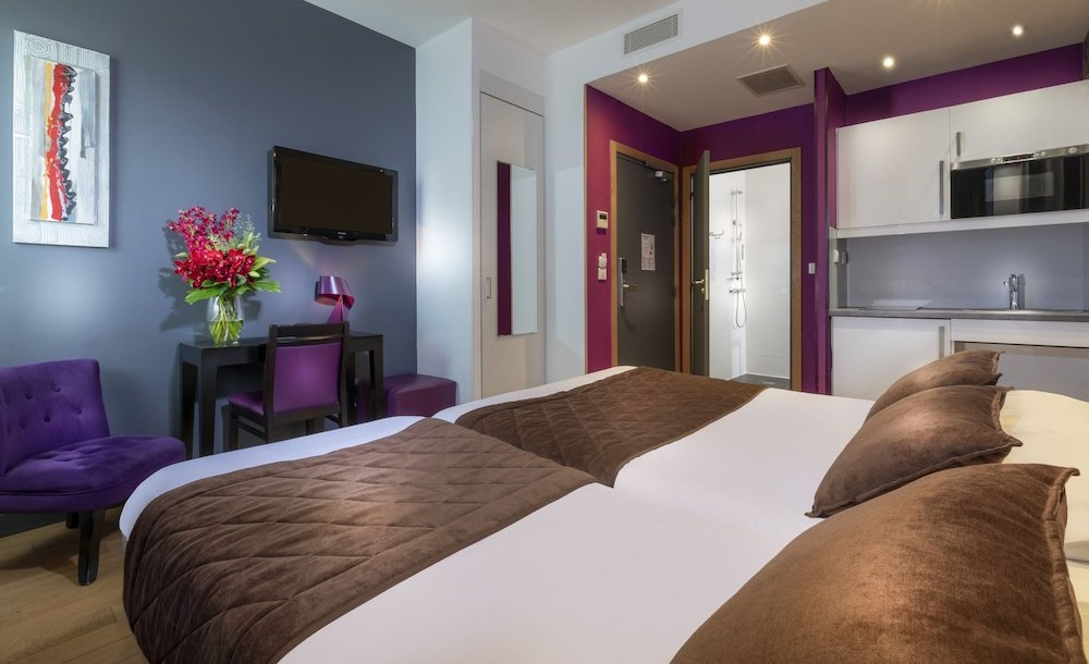 Hotel Ambre Room Type - Deluxe Twin Room