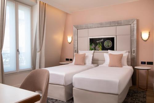 Hotel Des Champs Elysees - Tap to explore photos