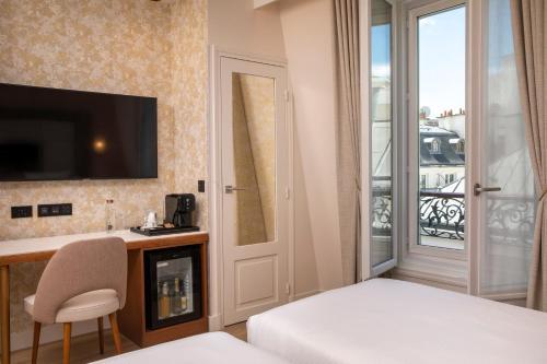 Hotel Des Champs Elysees - Tap to explore photos