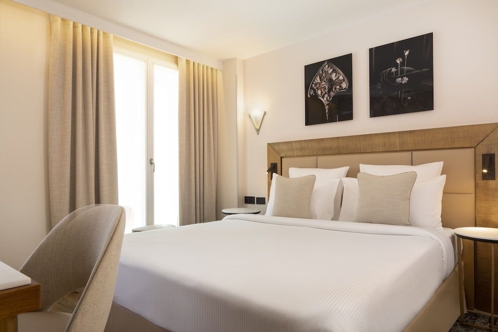 Hotel Des Champs Elysees Room Type - Classic Double Room
