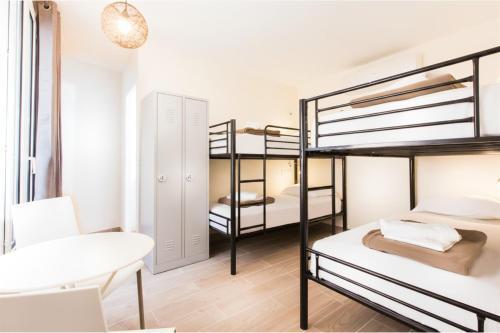 Enjoy Hostel Room Type - Bed in 8-Bed Mixed Dormitory Room