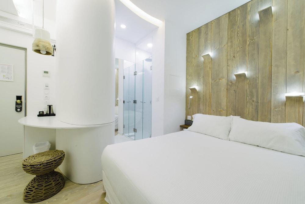 Atypik Hôtel Room Type - Double Room