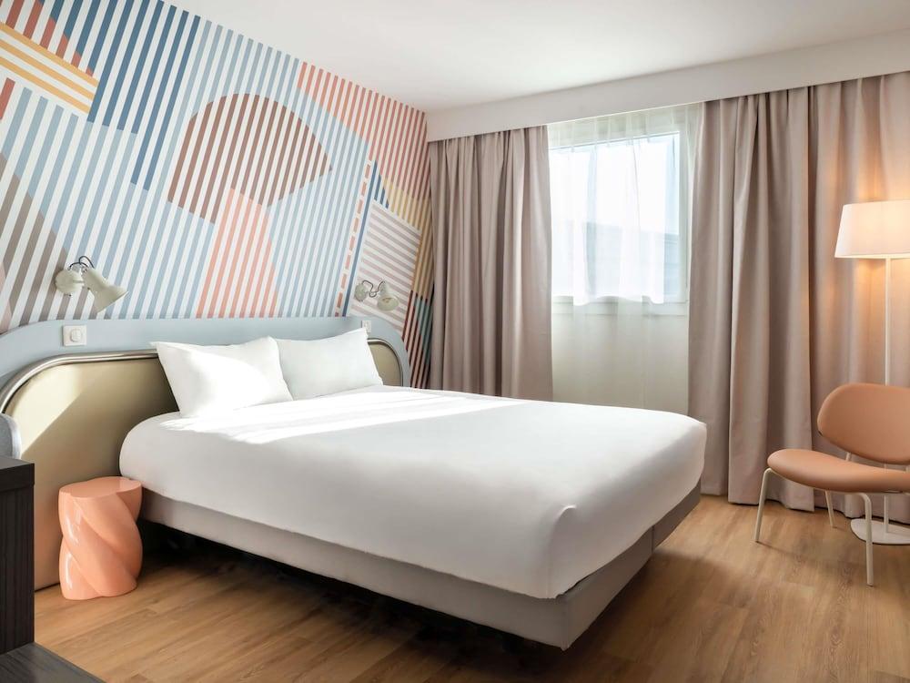 ibis Styles Paris Porte d’Orléans Hotel - Tap to explore photos