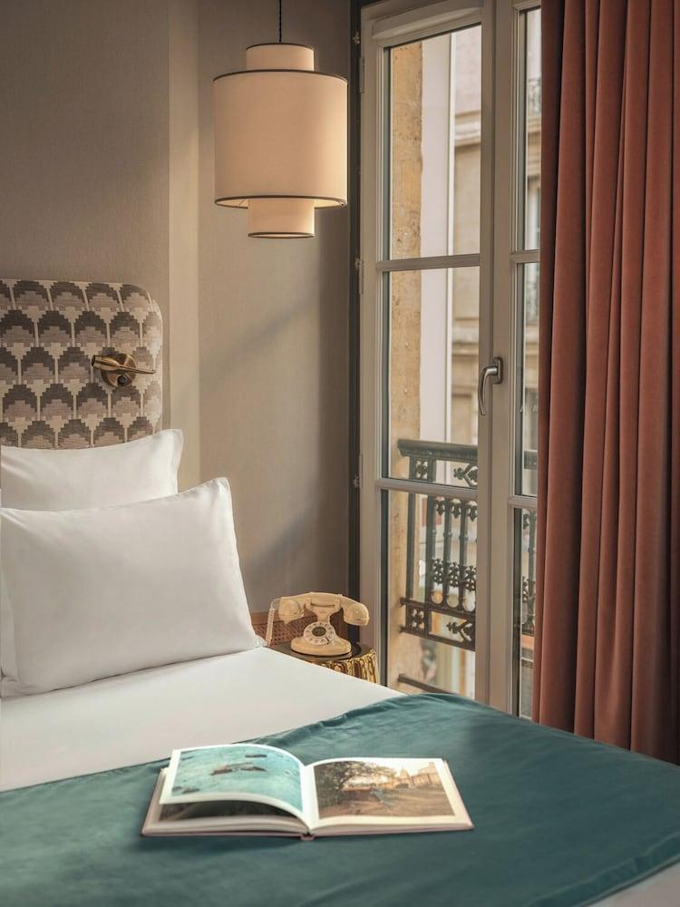 Handsome Hotel Room Type - Superior Double Room (Beautiful)