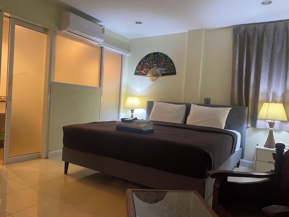 Access inn Pattaya Room Type - Superior Double Room