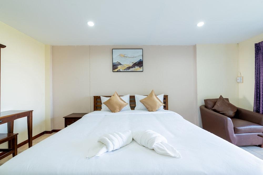 Hillside Resort Room Type - Superior Room