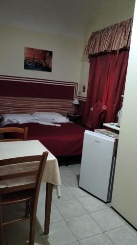 Bed Breakfast and Cappuccino Rome Hotel Room Type - Budget Double or Twin Room