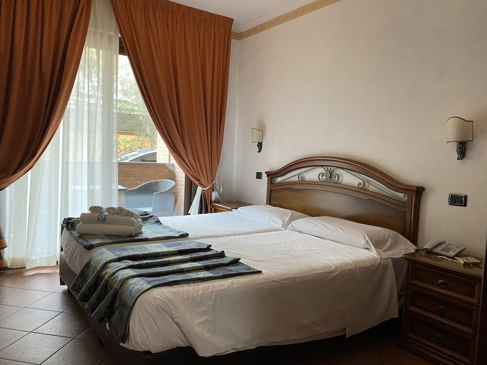 Euro House Inn Airport Room Type - Camera matrimoniale confort Euro House Inn Airport Room Type - Camera matrimoniale confort