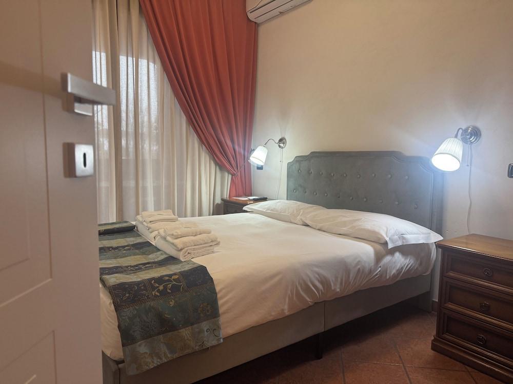 Euro House Inn Airport Room Type - Club Suite, 1 Bedroom, Non Smoking