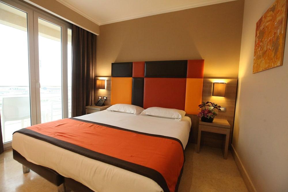 Hotel Tiber Rooftop & Wellness Room Type - Standard Twin Room