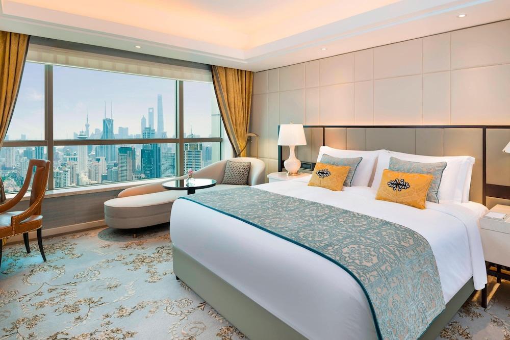 The St. Regis Shanghai Jingan by Marriott Room Type - Deluxe Room, 1 King Bed, City View