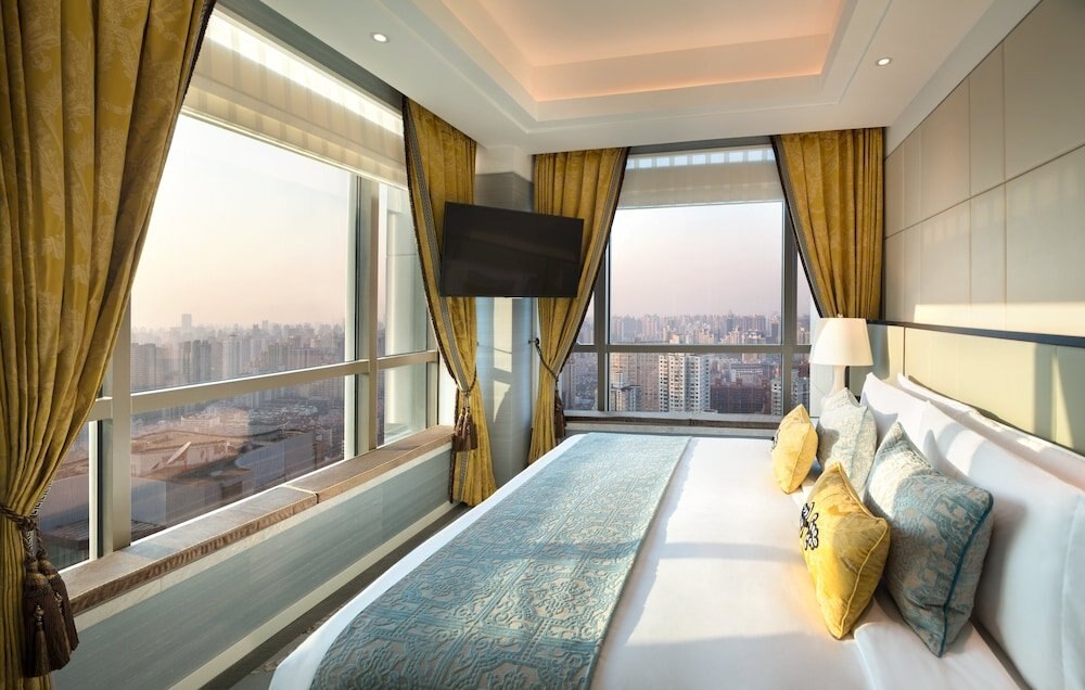 The St. Regis Shanghai Jingan by Marriott Room Type - The Manor Junior Suite