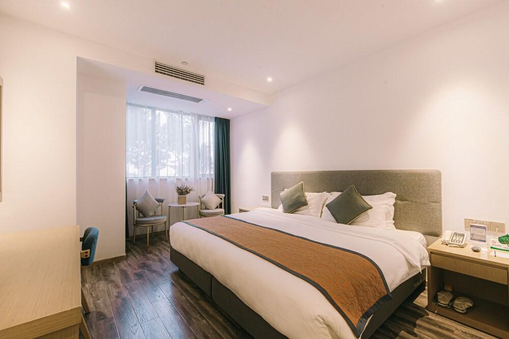 Shanghai JOYFUL YARD Hotel Room Type - Standard King Room