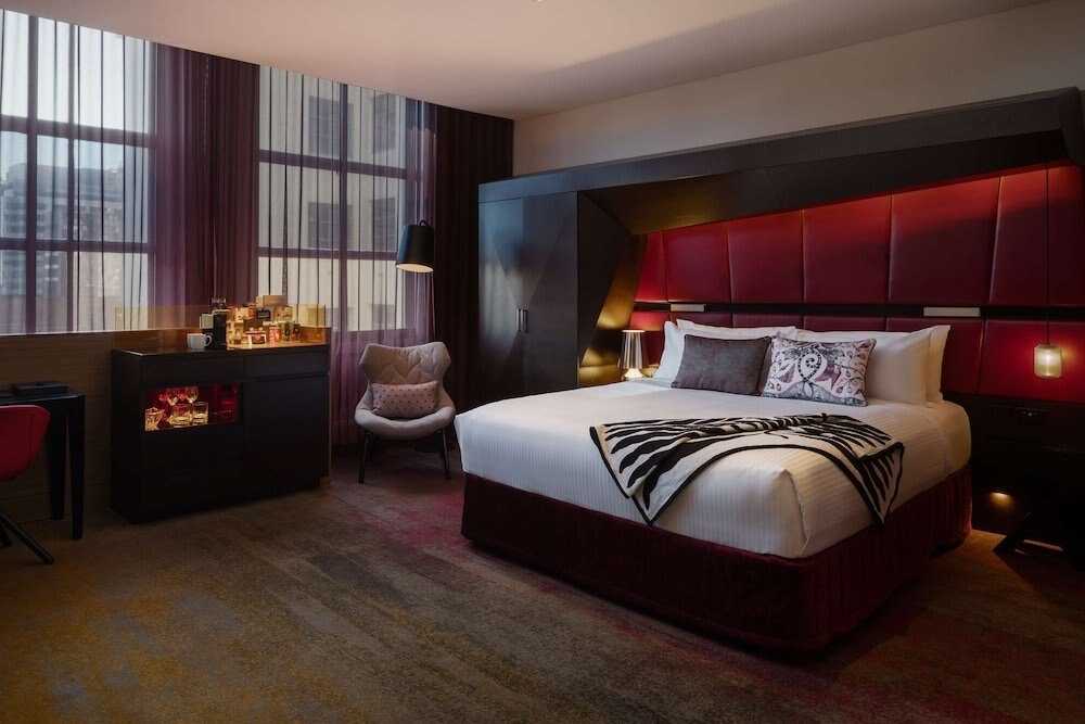 QT Sydney Room Type - QT Executive King