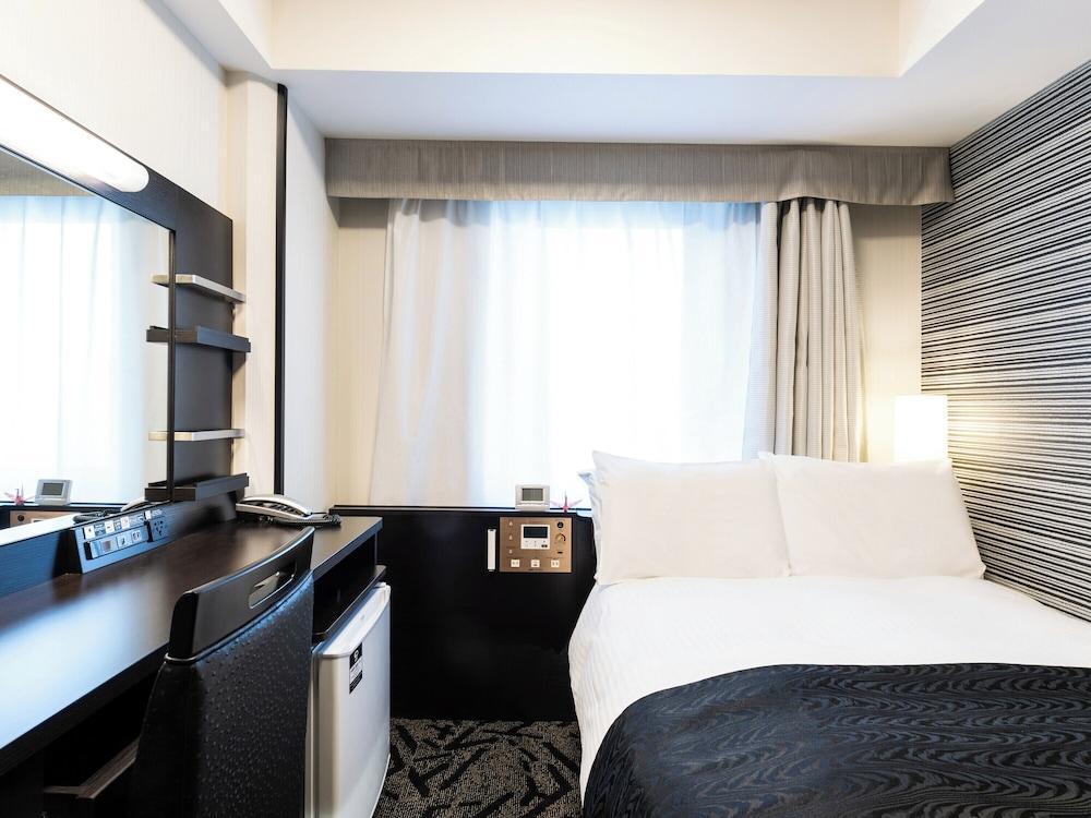 APA Hotel Shibuya Dogenzakaue Room Type - Semi-Double Room, Main Building, Non-Smoking APA Hotel Shibuya Dogenzakaue Room Type - Semi-Double Room, Main Building, Non-Smoking