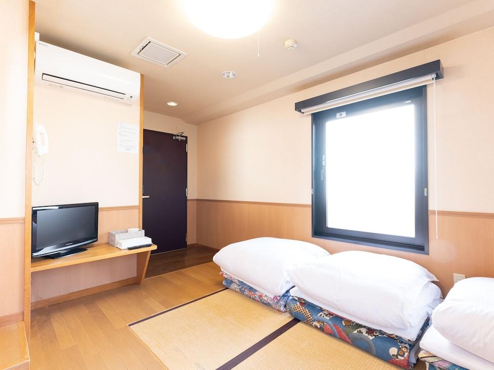 Tabist Changtee Hotel Room Type - Traditional Quadruple Room, Non Smoking