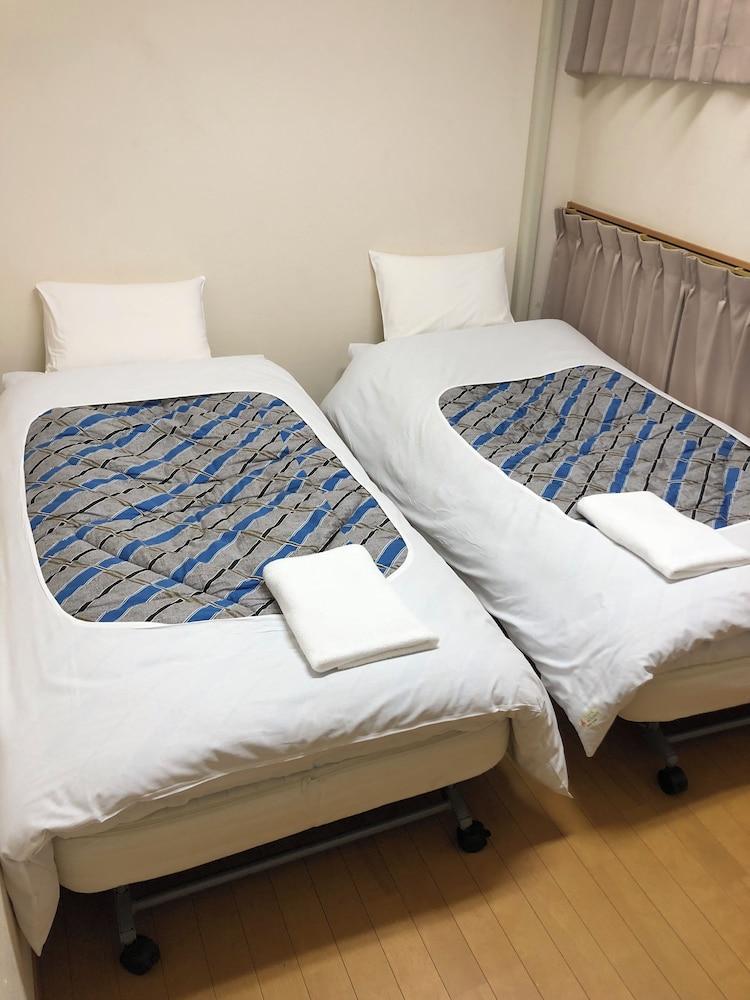 Hotel Meigetsu Room Type - Twin Room, 2 Twin Beds, Non Smoking, Shared Bathroom