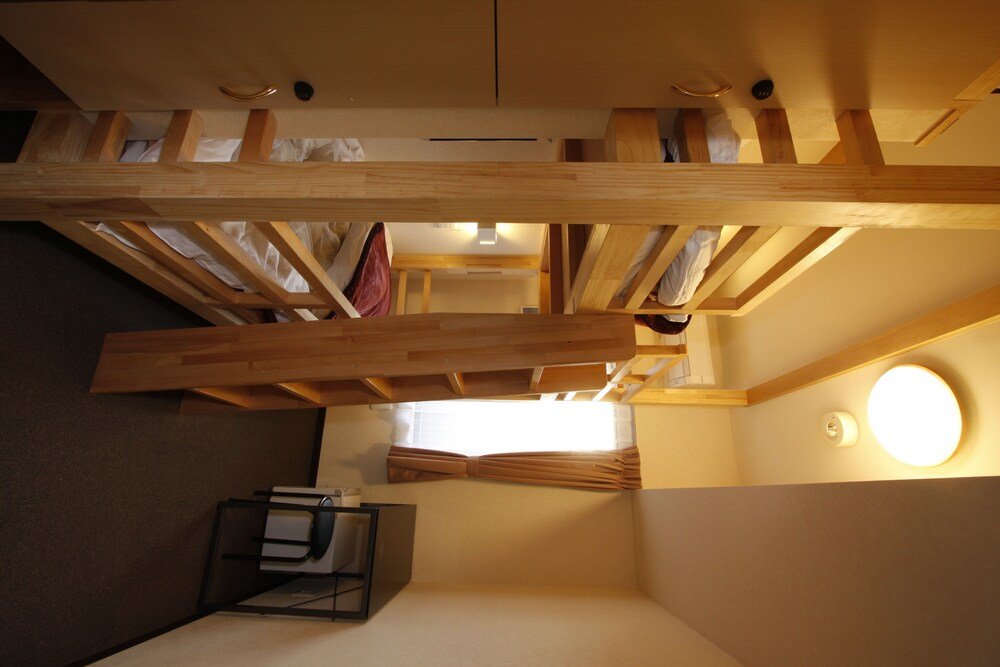 Palace Japan Hotel Room Type - Twin Room (1 Bunk Bed)
