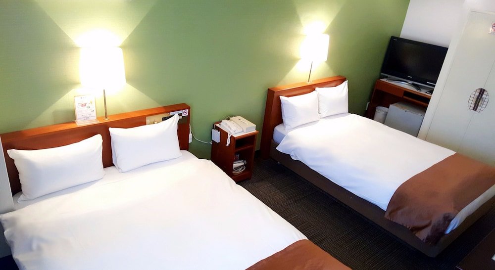 Tokyo Plaza Hotel Room Type - [24 hours Stay Plan] Standard Twin Room (2 double beds)(check-in after 12pm), Non Smoking