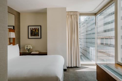 Club Quarters Hotel, Grand Central - Tap to explore photos