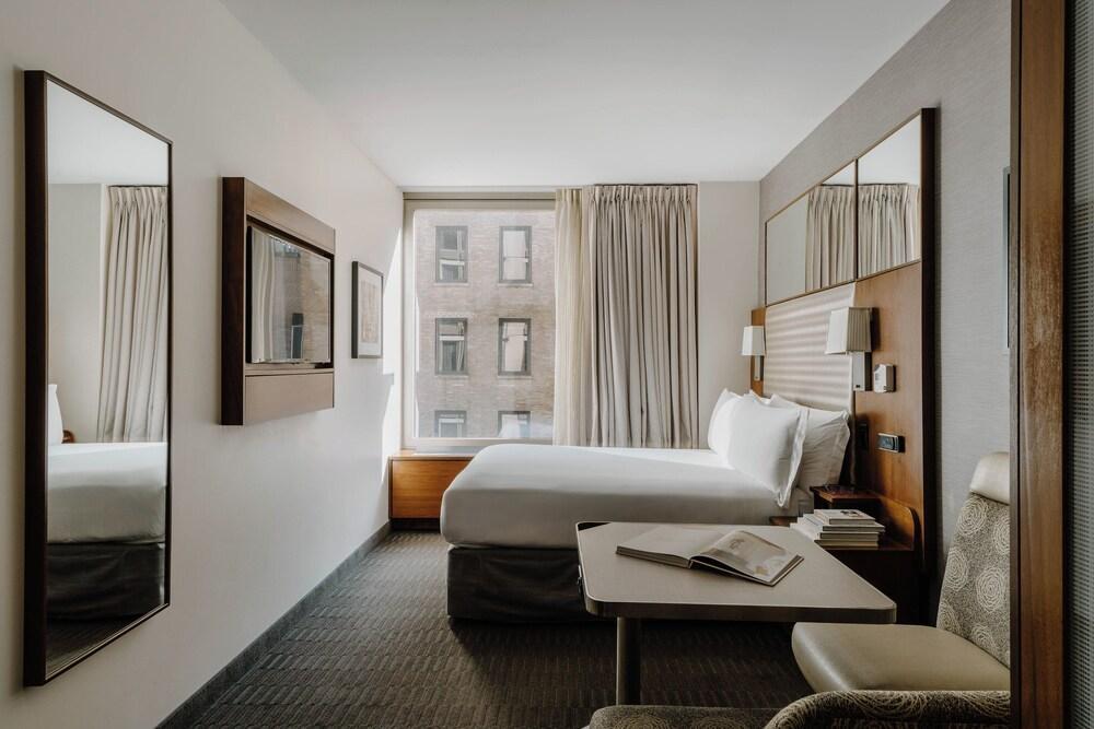 Club Quarters Hotel Grand Central, New York Room Type - Standard Room