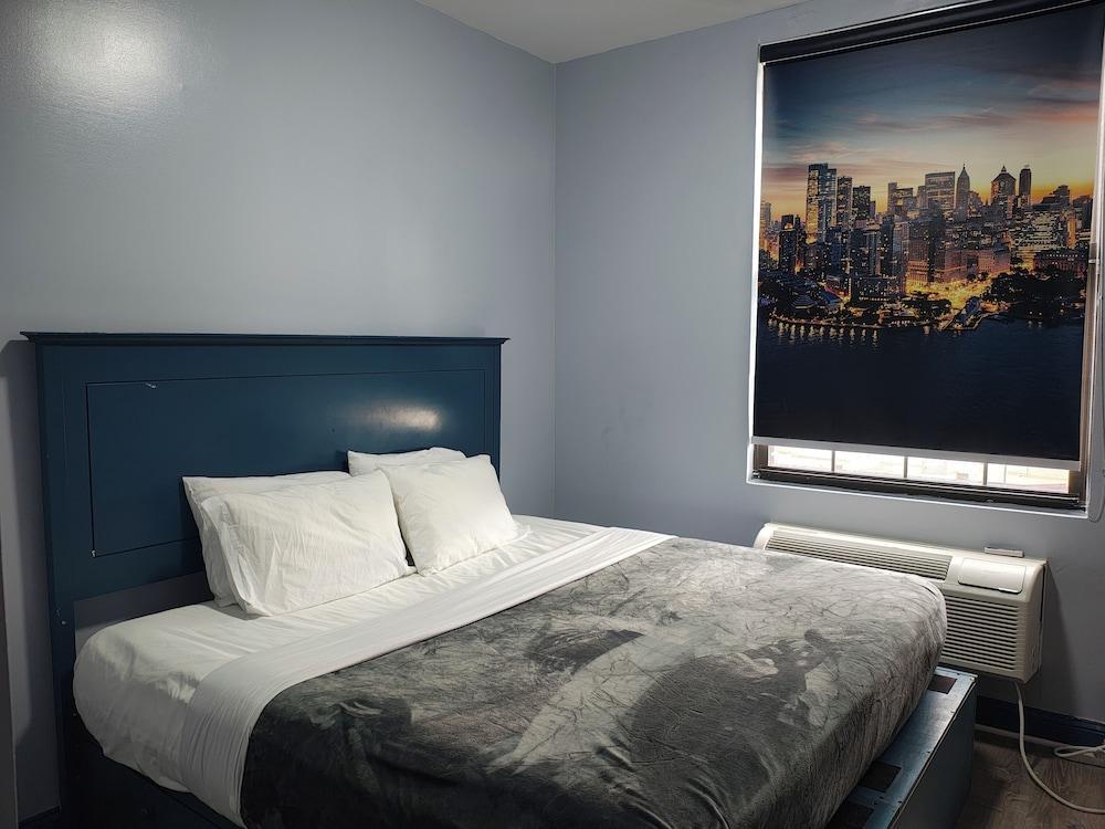 Essence Hotel Room Type - Standard King Room