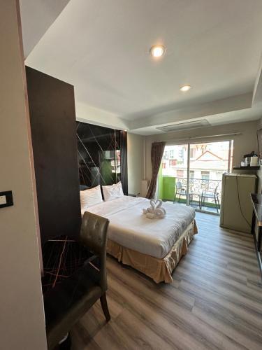 Maleez Lodge Hotel and Restaurant Room Type - Superior Room