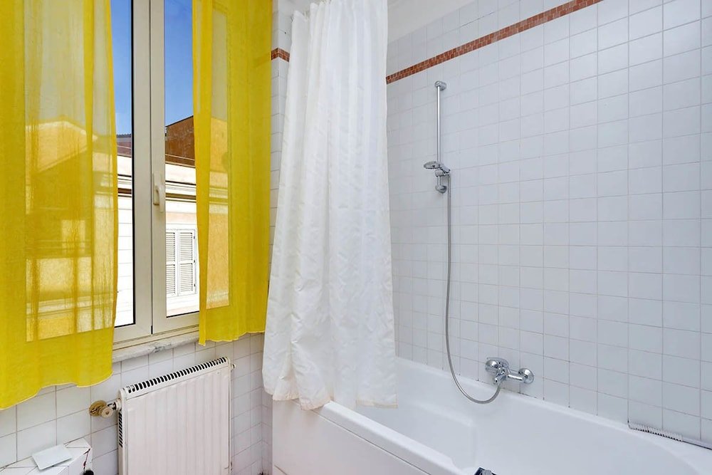 Trastevere Lovely Studio Apartment - Tap to explore photos